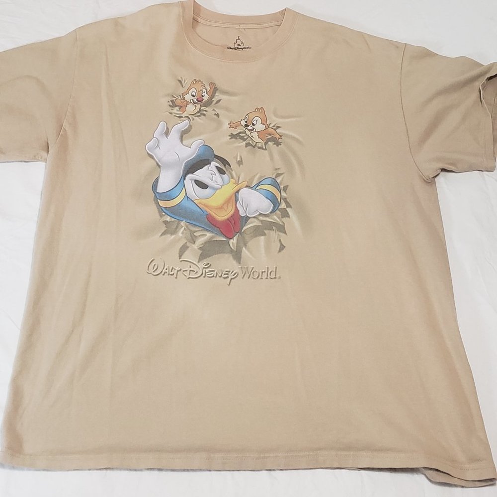 WALT DISNEY WORLD DONALD AND CHIPMUNKS